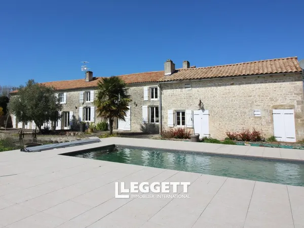 Maison 10 pièce(s), VILLEFAGNAN