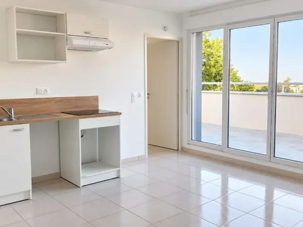 T2 avec balcon et parking à MARSEILLE