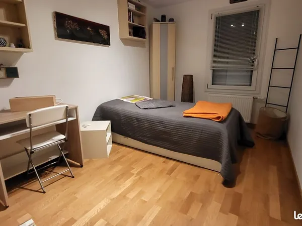 Loue chambre dans jolie appartement