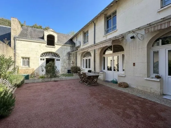 Maison 6 pièces 214 m²