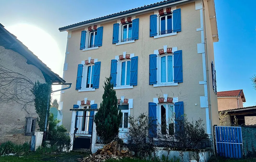Photo 1