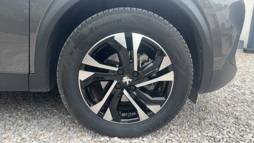 Peugeot 2008 1.2 PureTech 130 - Allure Pack – 2020 – 108671 km – Essence – Boîte Manuelle — photo 22