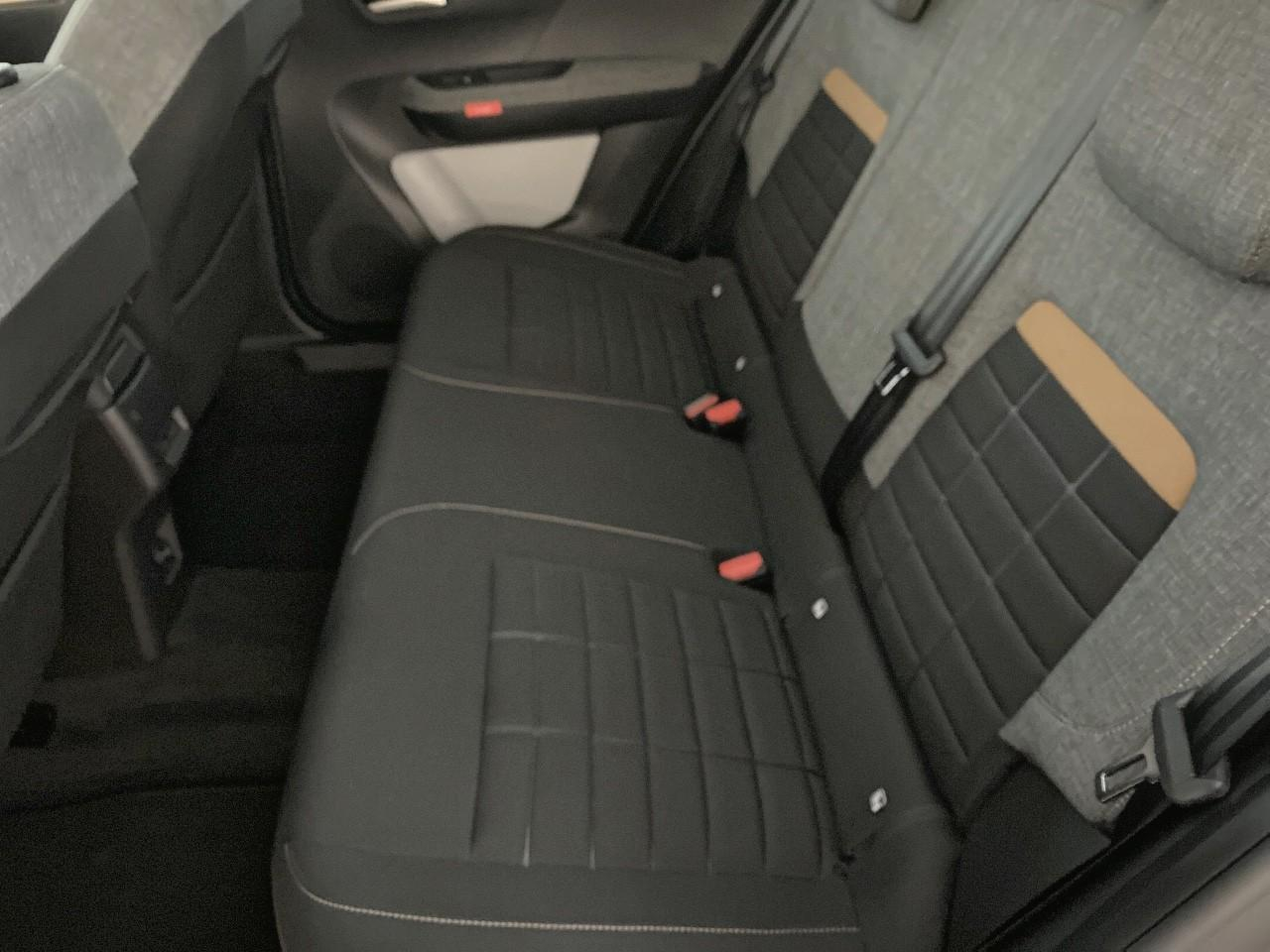 Citroën C3 Aircross hybride 145 ch aut plus — photo 10