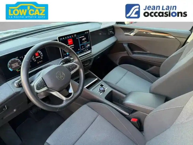 Volkswagen Tiguan 1.5 etsi 130ch dsg7 — photo 32