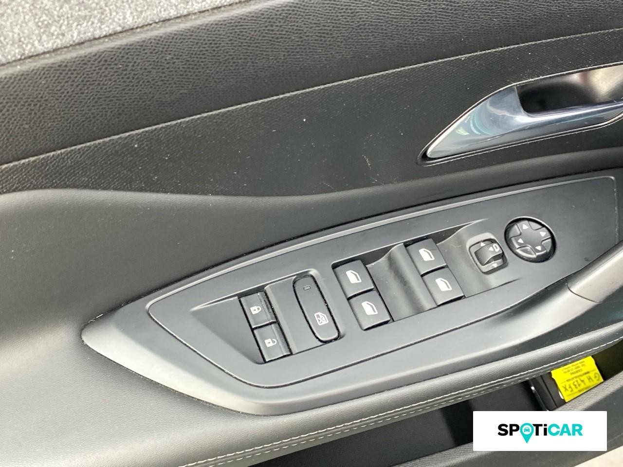 Peugeot 308 sw 1.2 puretech 130ch s&s allure pack eat8 — photo 16