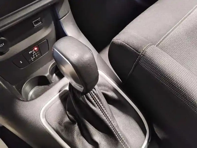 Citroën C3 puretech 110 ch eat6 — photo 12