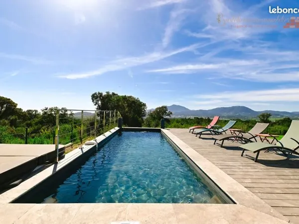 Villa 5 pièces 165 m²