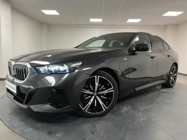Bmw Serie 5 série 5 530e 299ch m sport xdrive — photo 1