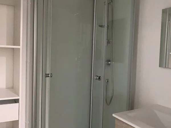 Bordeaux Barrière de Toulouse - Agréable T1 refait à neuf 27 m2 dans immeuble pierre