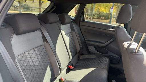 Volkswagen Polo 1.0 TSI 116 DSG7 - R-Line – 2024 – 18110 km – Essence – Boîte Automatique — photo 29