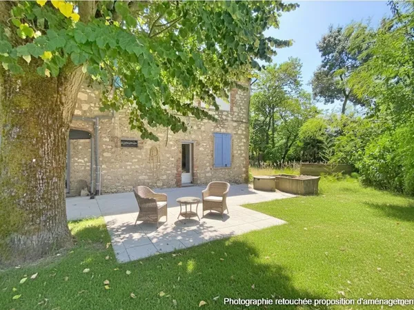 MAISON AVEC CACHET