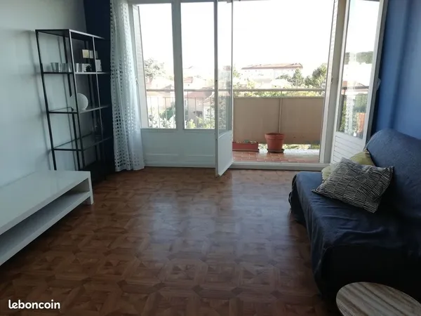 Colocation Féminine BRON Centre