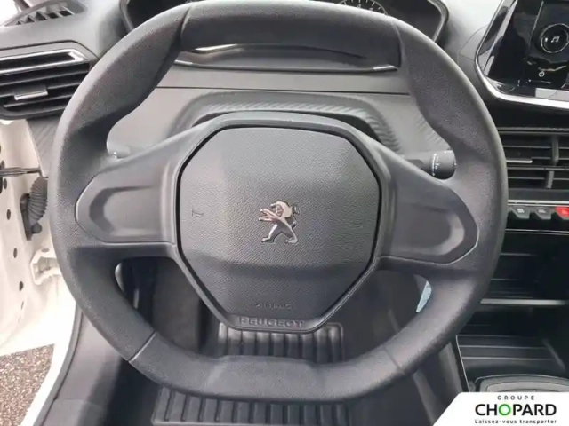 Peugeot 208 puretech 75 s&amp;s bvm5 — photo 12