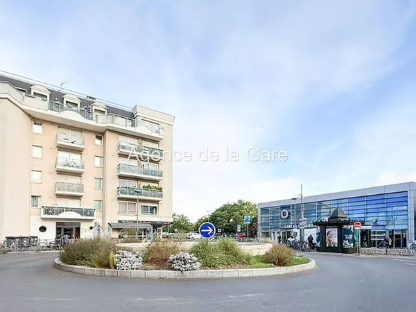 Local commercial 115 m²