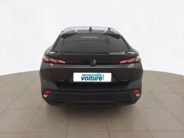 Peugeot 408 phev 225 e-eat8 — photo 5