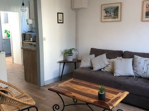 Jusque juin 2027, loue petite maison meublée