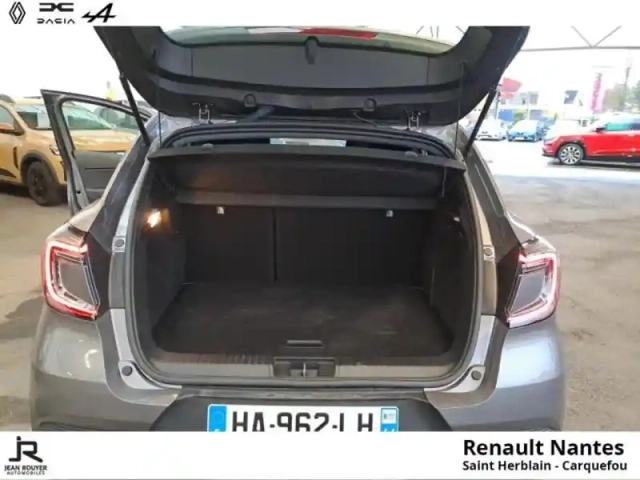 Renault Captur 1.0 tce 90ch evolution — photo 15