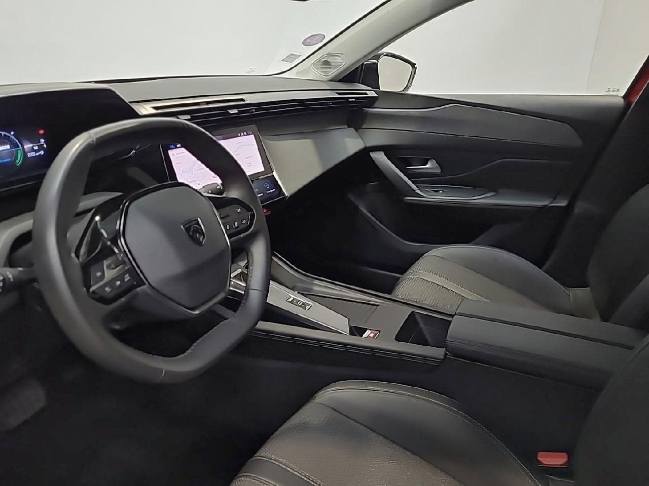 Peugeot 308 phev 180 e-eat8 allure pack — photo 9