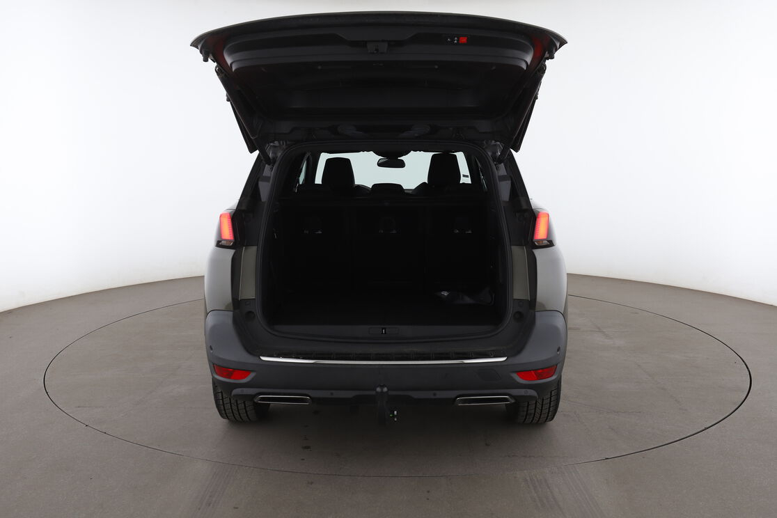 Peugeot 5008 1.5 Blue-HDi GT Line EAT8 — photo 15