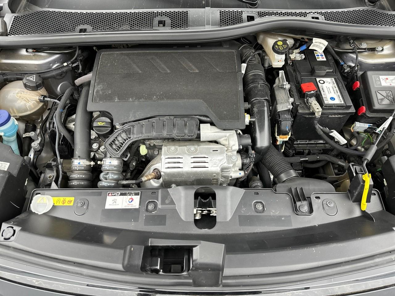Peugeot 2008 puretech 130 s&s bvm6 gt — photo 13