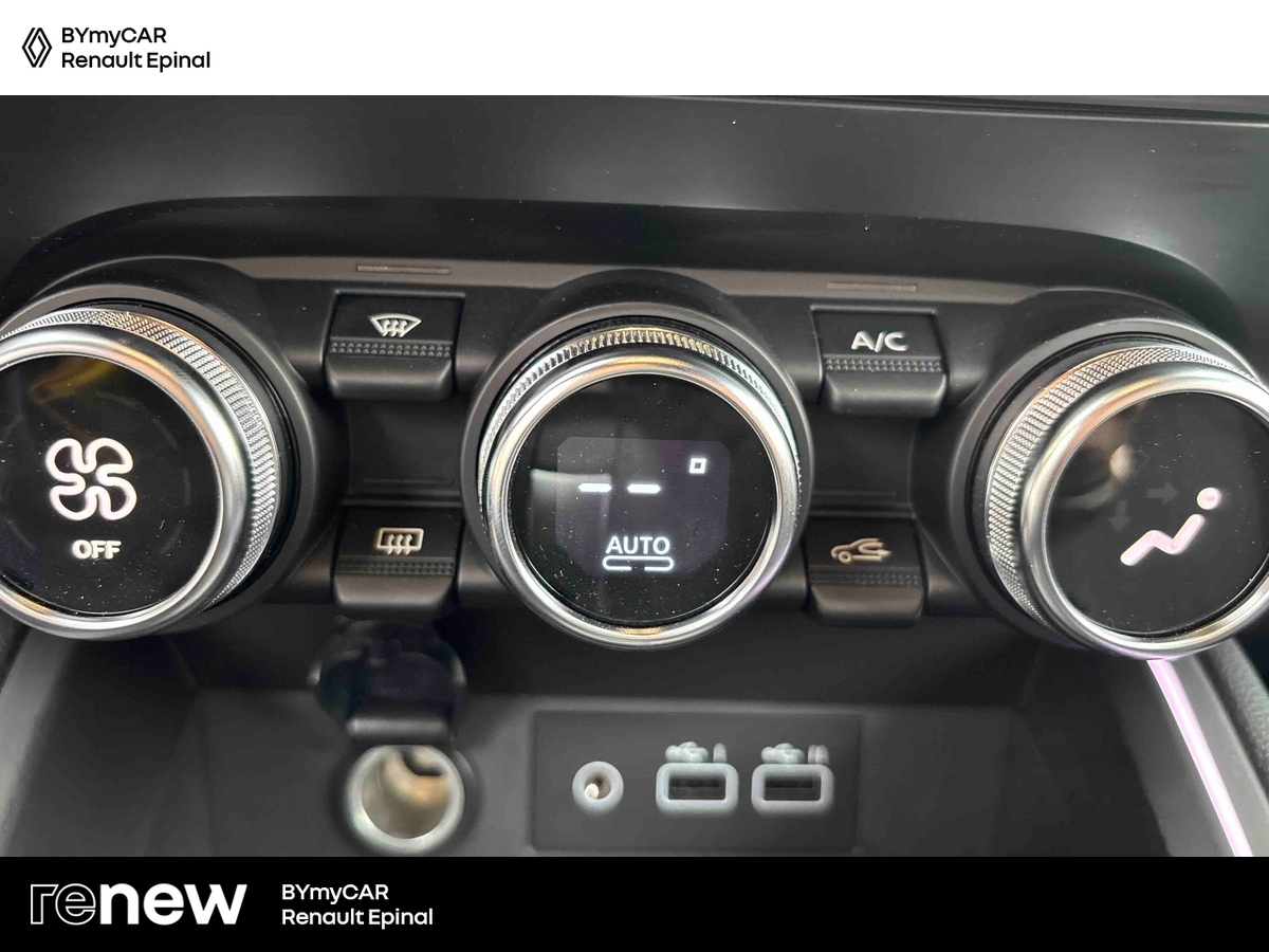 Renault Clio E-Tech full hybrid 145 ch GSR2 — photo 24