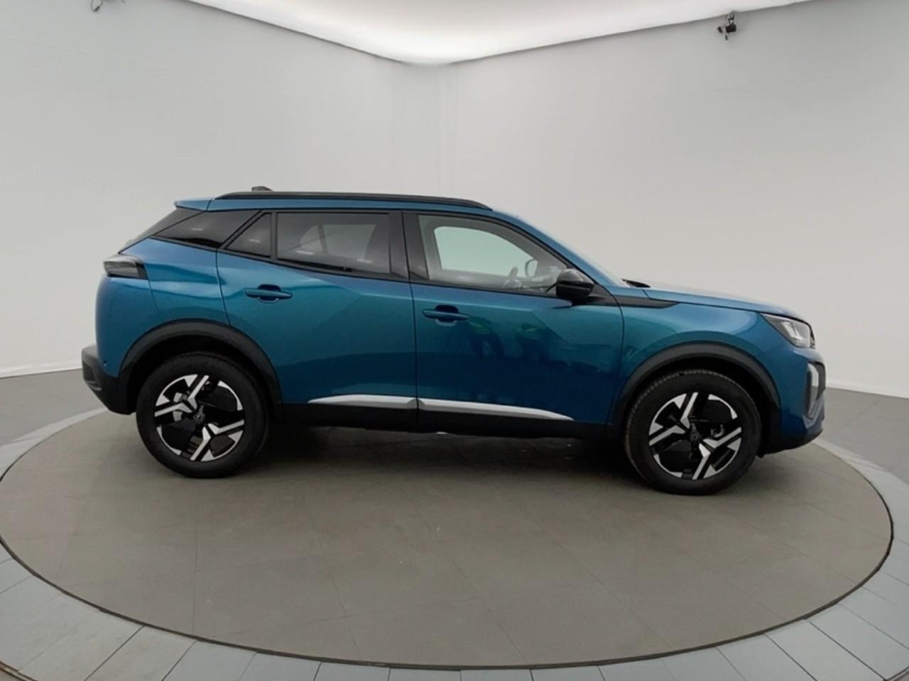 Peugeot 2008 hybrid 145 ch e-dcs6 allure — photo 4