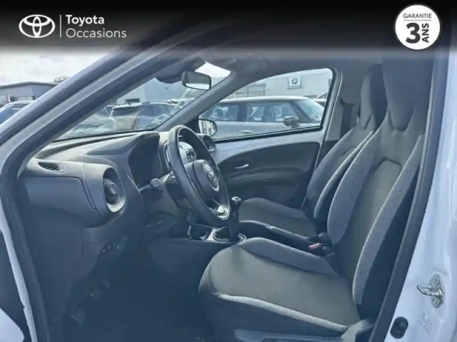 Toyota Aygo X 1.0 vvt-i 72ch dynamic — photo 9