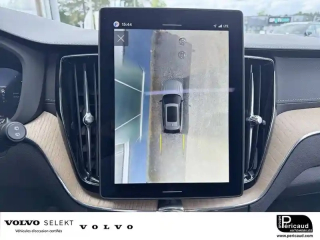Volvo Xc60 t6 awd hybride rechargeable 253 ch+145 ch geartronic 8 — photo 16