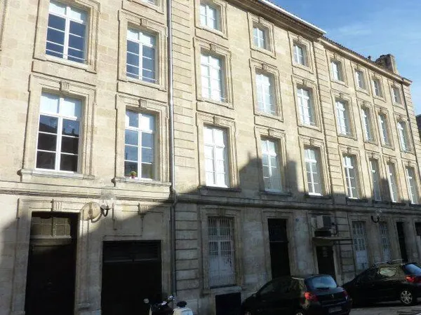 Appartement 2 pièces 64 m²