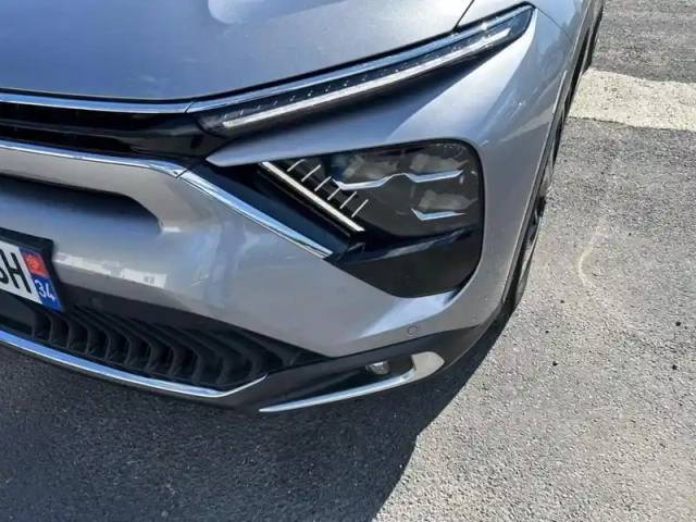 Citroën C5 x hybride rechargeable 225 e-eat8 shine — photo 14