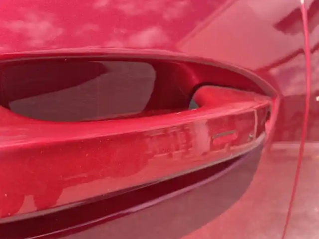 Ford Explorer 170ch standard range 52kwh pack premium rwd — photo 15