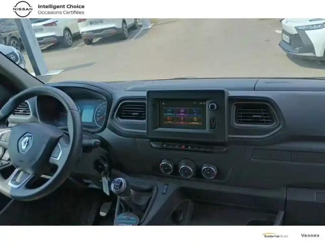 Renault Master trac f3500 l3h2 blue dci 135 — photo 6