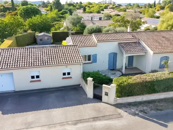 PISCINE / 5 CHAMBRES / PROCHE COMMERCES ET SERVICES