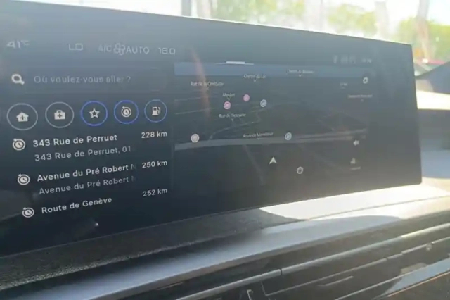 Peugeot 5008 hybrid 145 ch e-dcs6 — photo 22