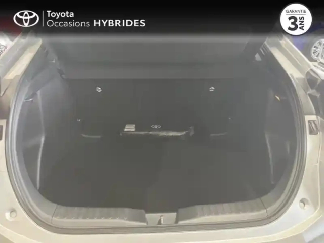 Toyota C-Hr 1.8 hybride 140ch design pack confort — photo 10