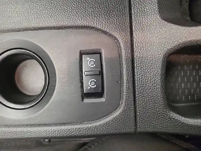 Dacia Duster blue dci 115 4x2 — photo 22
