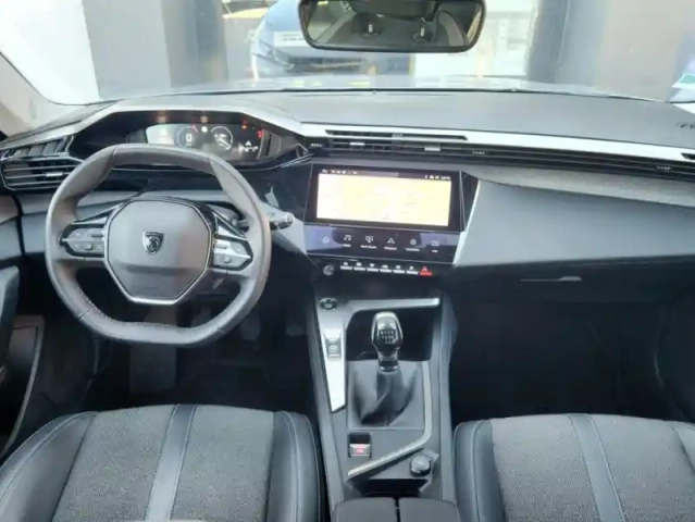 Peugeot 308 iii puretech 130 s&amp;s allure pack — photo 8