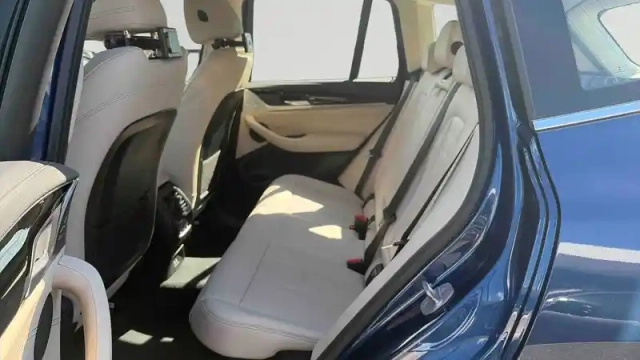 Bmw X3 sdrive18d 150ch bva8 — photo 11