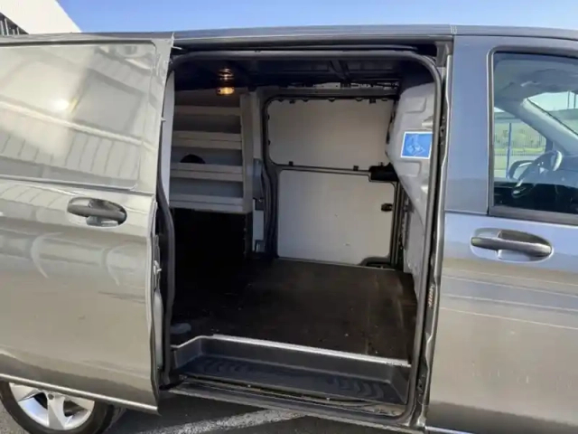 Mercedes Vito 119 cdi 4x4 fourgon compact — photo 9