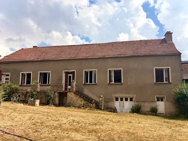 ENSEMBLE IMMOBILIER - MAISON 160 M2 - MENETREUX LE PITOIS