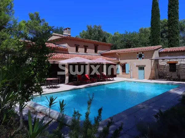 Belle Villa Provençale avec Piscine.