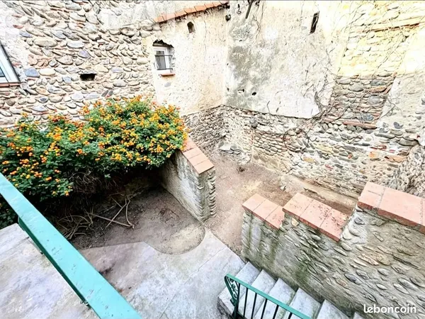 Maison de village avec jardin et terrasse