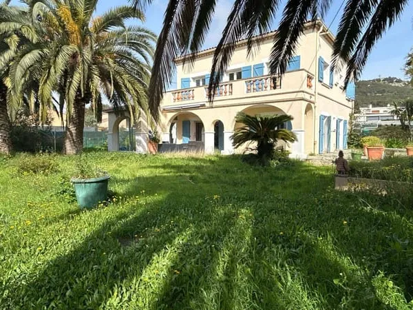 Maison 7 pièces 170 m²