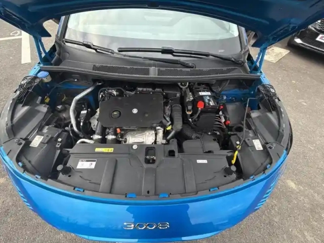Peugeot 3008 bluehdi 130ch s&amp;s eat8 allure — photo 7