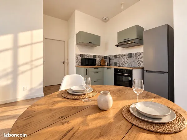 Particulier loue - Appartement T2 meublé de 40 m² avec terrasse à Grézillé