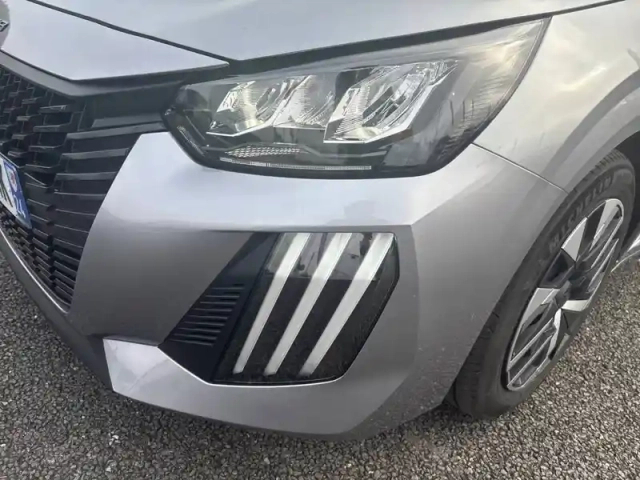 Peugeot 208 puretech 75 s&amp;s bvm5 — photo 16