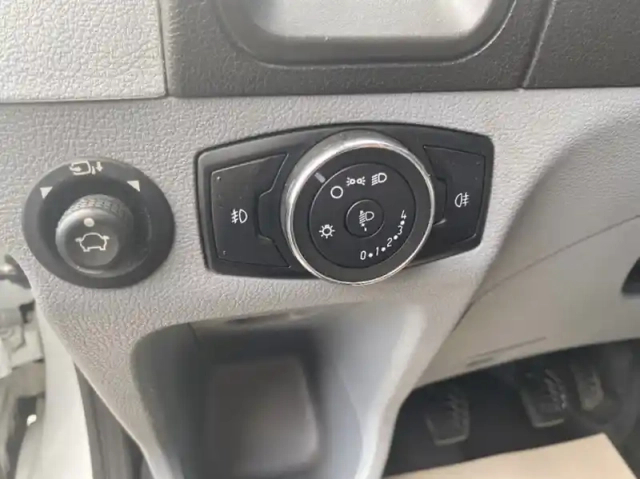 Ford Transit fourgon fg t310 l3h2 2.0 ecoblue 130ch trend business — photo 18