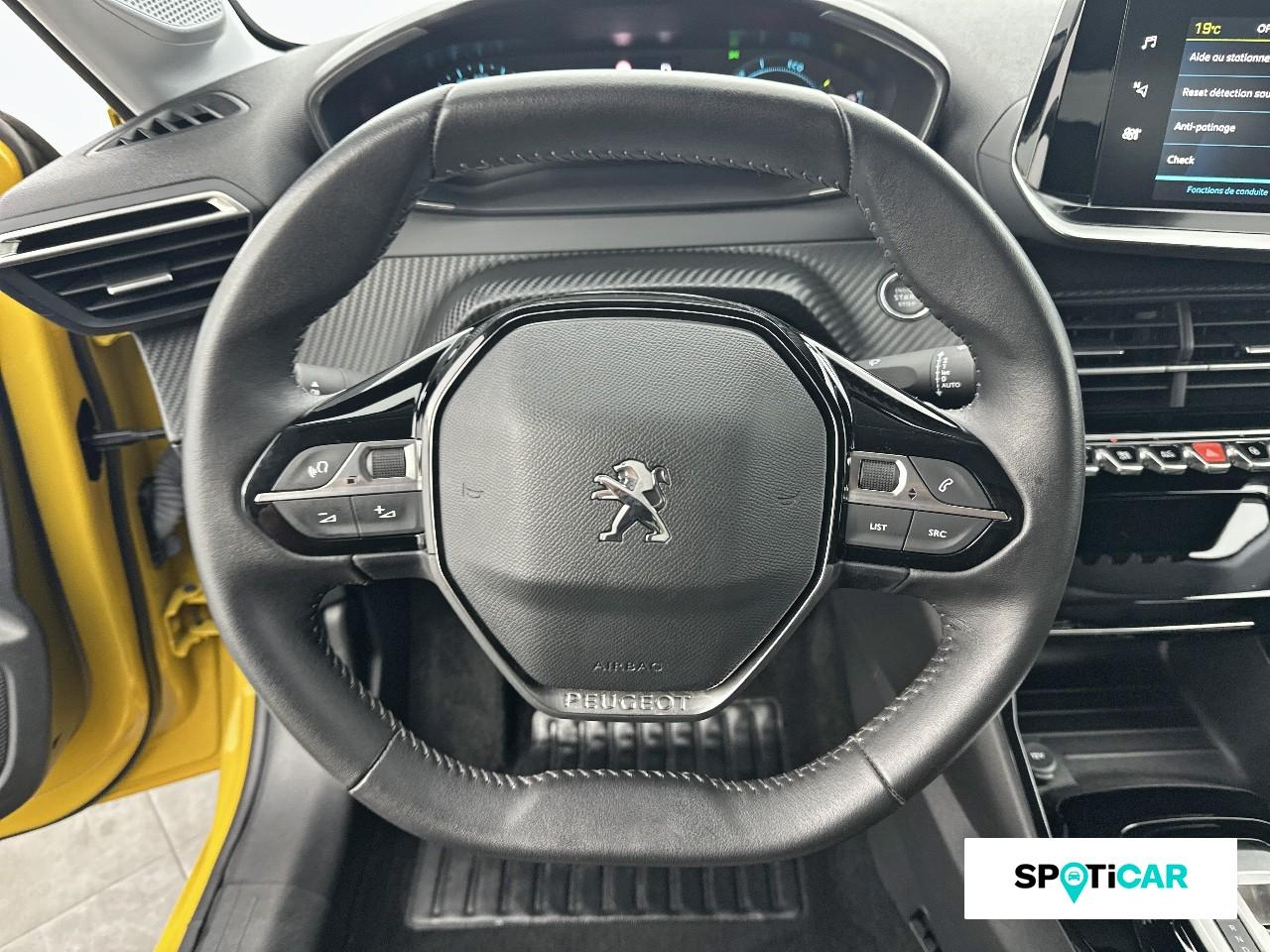 Peugeot 208 e-208 136ch 50 kwh allure — photo 12
