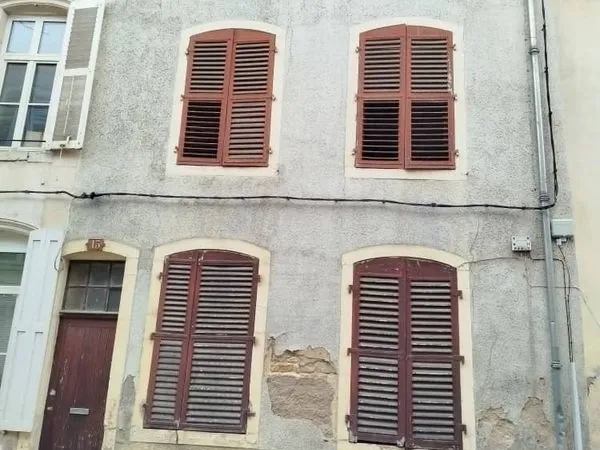 Immeuble de ville à fort potentiel