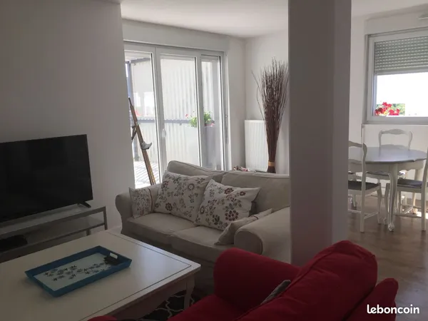 Chambre meublée dans T4 - Cartoucherie